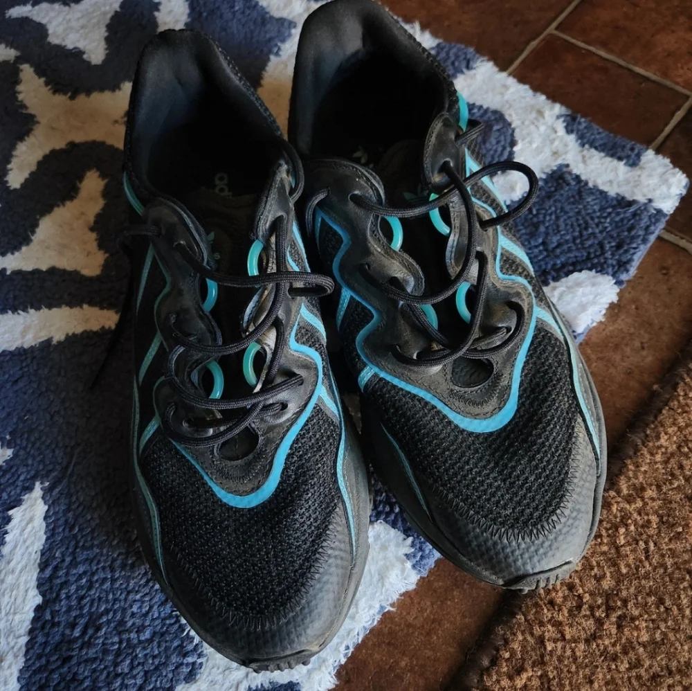 Men's adidas - Picture 2 of 5